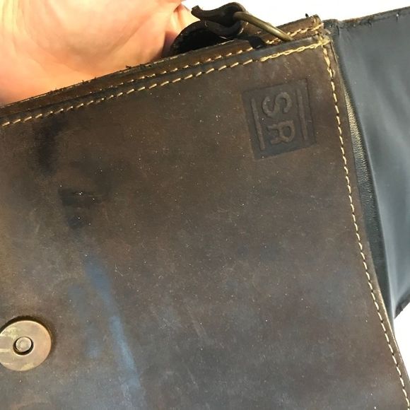 Stone Ridge Brown Leather Crossbody Purse - Picture 8 of 10